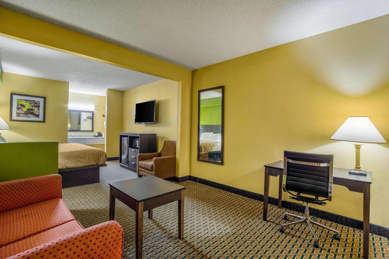 Quality Inn West Columbia - Cayce Εξωτερικό φωτογραφία