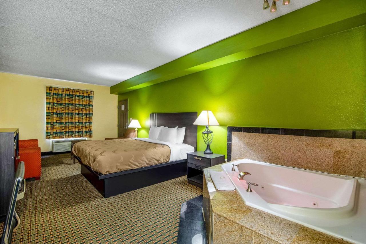 Quality Inn West Columbia - Cayce Εξωτερικό φωτογραφία